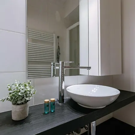 Huswell - Perfectly Located Luxurious In Lejlighed