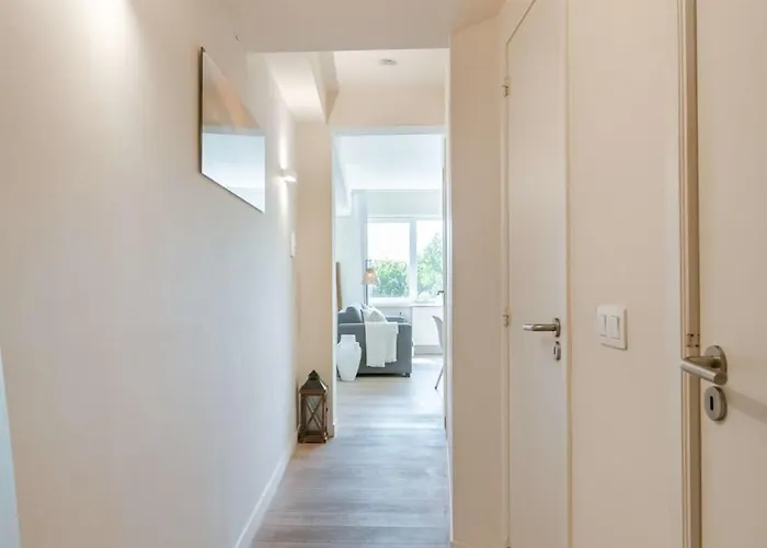 Huswell - Perfectly Located Luxurious In Apartment Knokke-Heist