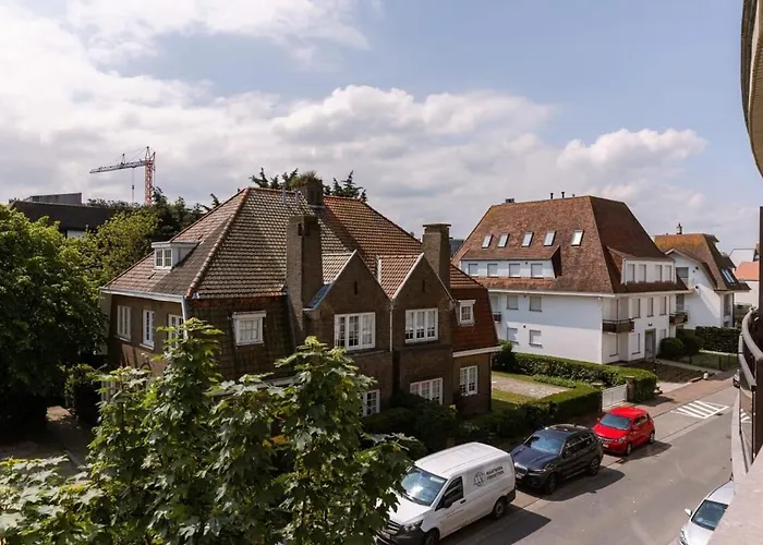 Huswell - Perfectly Located Luxurious In Apartment Knokke-Heist